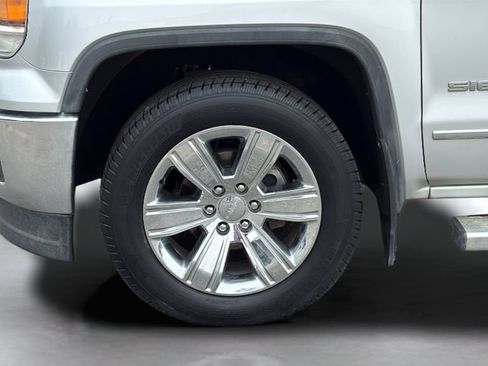 Used 2015 GMC Sierra 1500 SLT w/ SLT Crew Cab Value Package AWD/4WD image 18