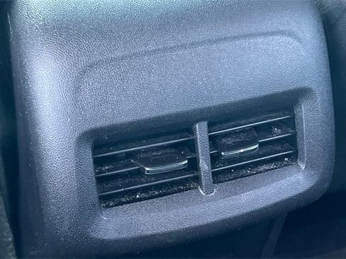 Used 2020 Chevrolet Equinox LT image 15