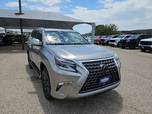 Used 2021 Lexus GX 460 Premium w/ Premium Package AWD/4WD image 2
