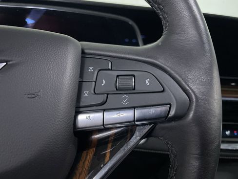 Used 2023 Cadillac Escalade Premium Luxury image 26