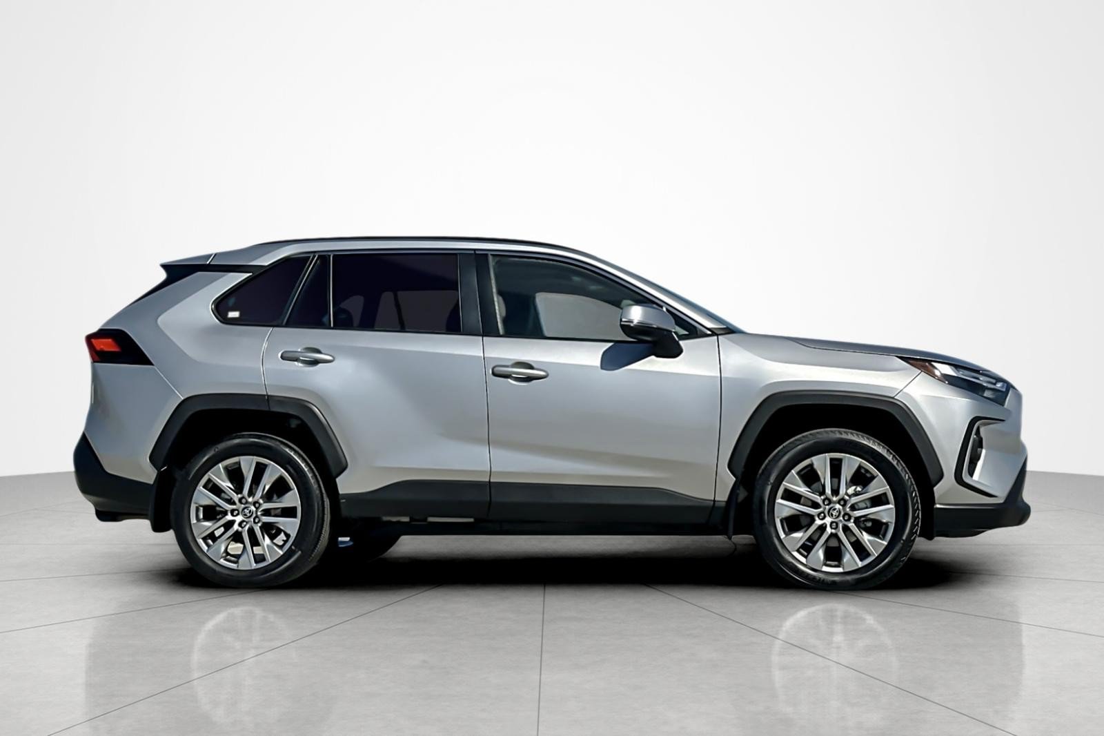 Certified 2024 Toyota RAV4 XLE Premium AWD/4WD image 6