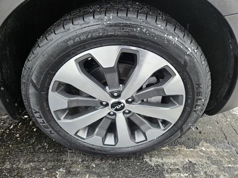 Used 2022 Kia Telluride S image 24