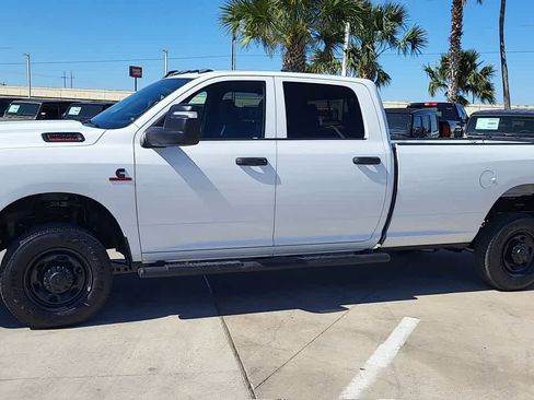 New 2026 RAM 2500 Tradesman AWD/4WD image 4