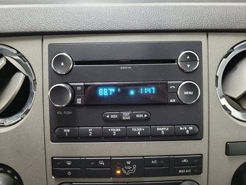 Used 2016 Ford F250 XLT w/ XLT Value Package image 25