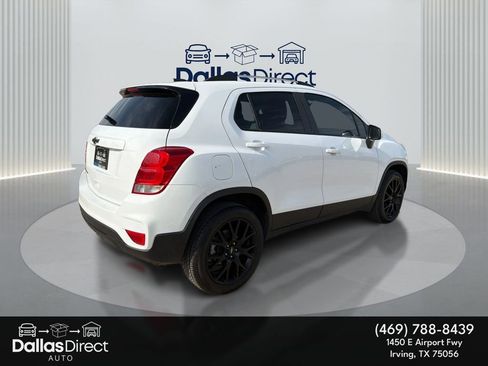 Used 2022 Chevrolet Trax LT w/ Sport Edition image 6