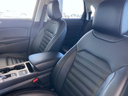 Used 2022 Ford Edge SEL w/ Convenience Package image 19