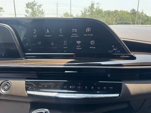 Used 2021 Cadillac Escalade ESV Sport RWD image 22