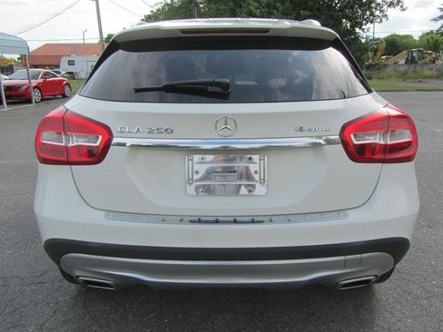 Used 2015 Mercedes-Benz GLA 250 4MATIC image 9