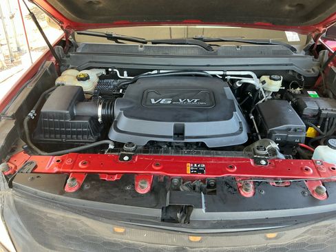 Used 2016 Chevrolet Colorado LT w/ LT Convenience Package RWD image 21