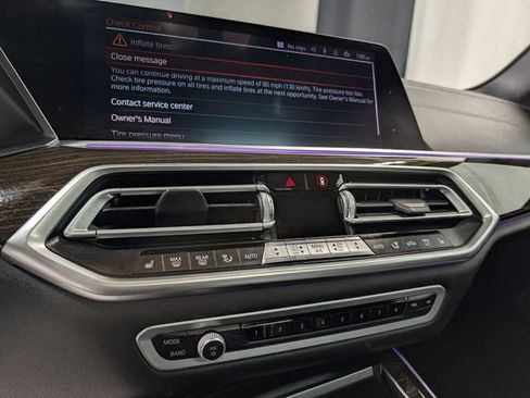 Used 2019 BMW X5 xDrive40i w/ Convenience Package AWD/4WD image 24