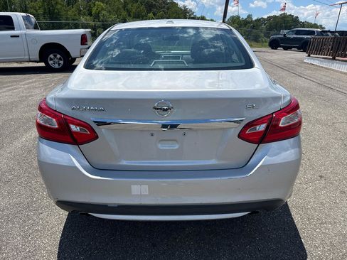 Used 2016 Nissan Altima 2.5 SL w/ Moonroof Package FWD image 20