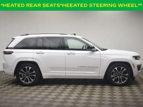 Used 2023 Jeep Grand Cherokee Overland w/ Luxury Tech Group IV AWD/4WD image 13