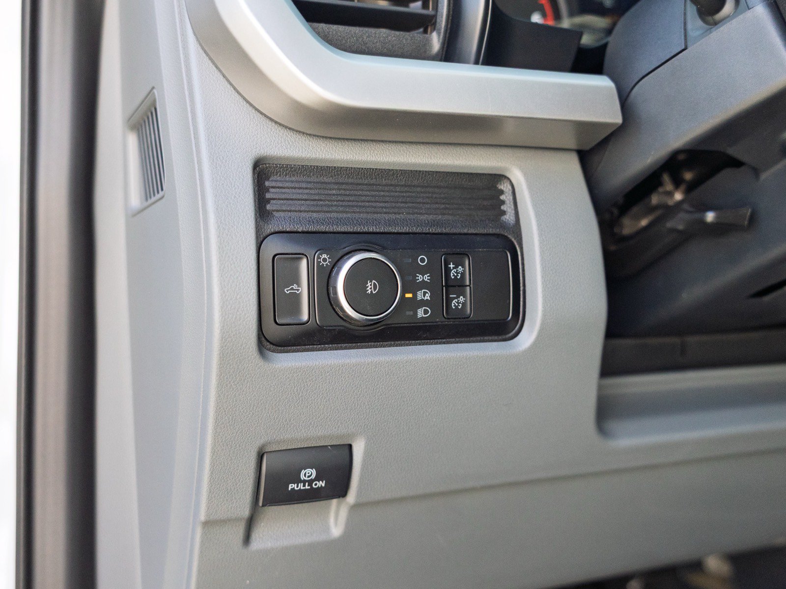 Used 2024 Ford F350 XL w/ STX Appearance Package AWD/4WD image 28