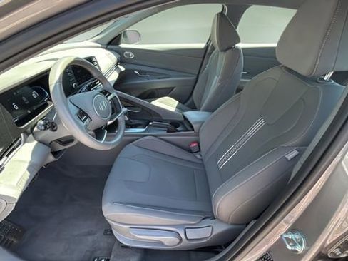 Used 2025 Hyundai Elantra Sport w/ Cargo Package FWD image 18