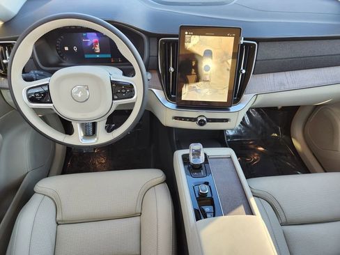 New 2026 Volvo XC90 T8 Ultra w/ Protection Package Premier image 14