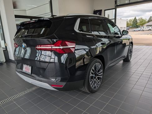 Used 2025 BMW X3 xDrive30i w/ Premium Package AWD/4WD image 2