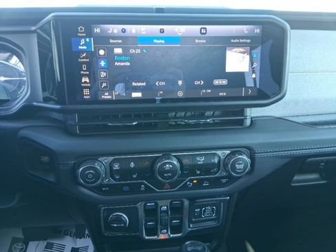 Used 2025 Jeep Wrangler Unlimited Sahara w/ Safety Group image 22