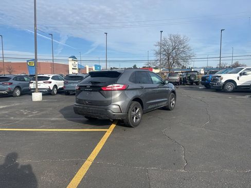 Used 2024 Ford Edge SEL w/ Sport Appearance Package image 5