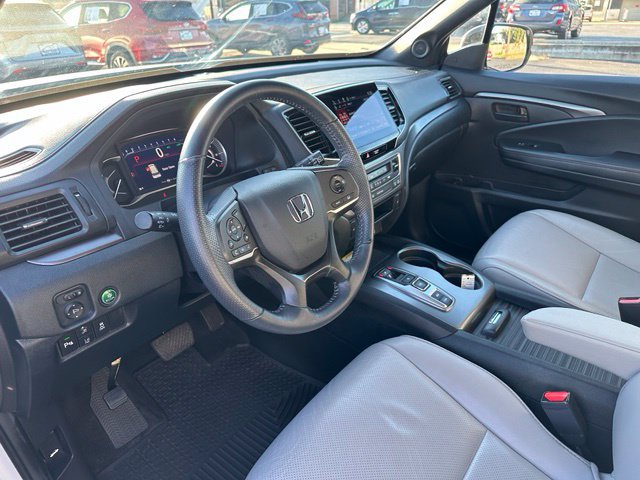 Used 2023 Honda Passport EX-L image 12