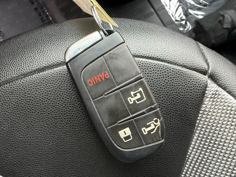 Used 2023 RAM ProMaster 2500 FWD image 17