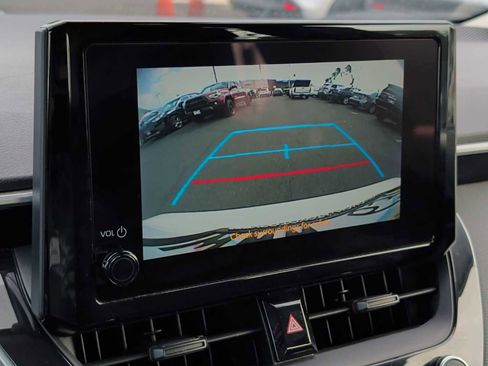 Used 2023 Toyota Corolla LE image 21