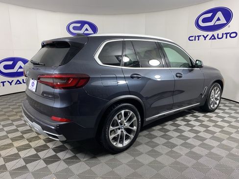 Used 2022 BMW X5 sDrive40i w/ Luxury Seating Package image 3