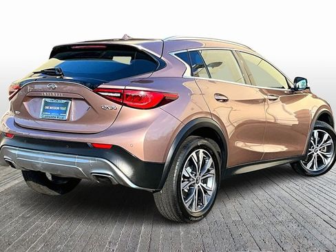 Certified 2017 INFINITI QX30 Premium w/ Navigation Package image 9