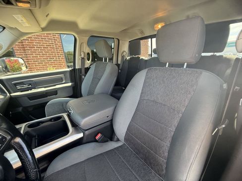 Used 2019 RAM 1500 Big Horn AWD/4WD image 17
