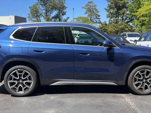 Certified 2025 BMW X1 xDrive28i w/ Technology Package AWD/4WD image 3