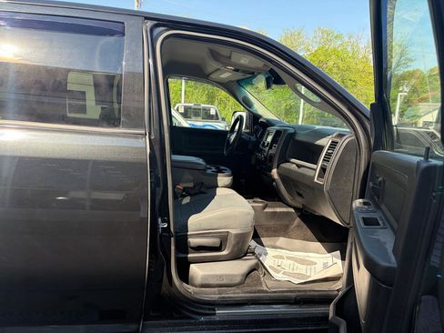 Used 2016 RAM 2500 Tradesman w/ Chrome Appearance Group AWD/4WD image 44