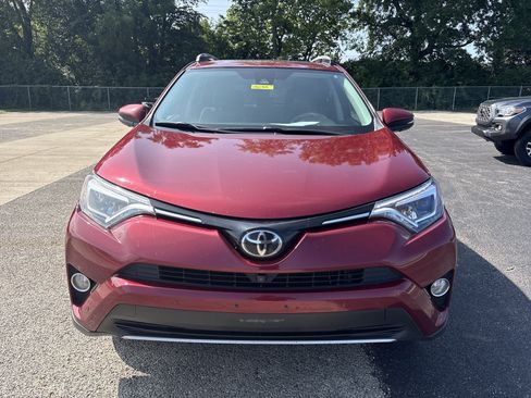 Used 2018 Toyota RAV4 Limited w/ Advanced Technology Package AWD/4WD image 2