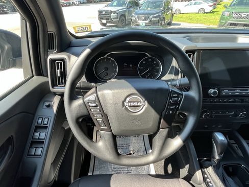 New 2026 Nissan Frontier SV w/ Tow Package AWD/4WD image 15