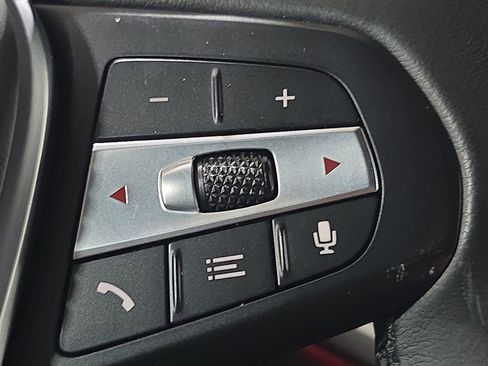 Used 2022 BMW X6 xDrive40i w/ Premium Package image 15