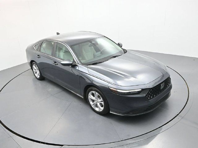 Used 2023 Honda Accord LX image 17