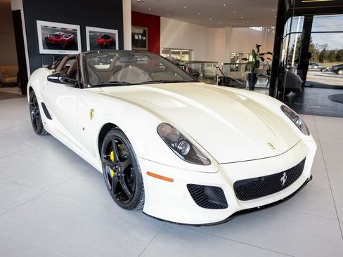 Used 2011 Ferrari 599 SA Aperta image 7