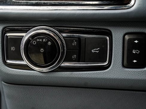 Used 2020 Lincoln Navigator L Black Label w/ Cargo Convenience Package image 38