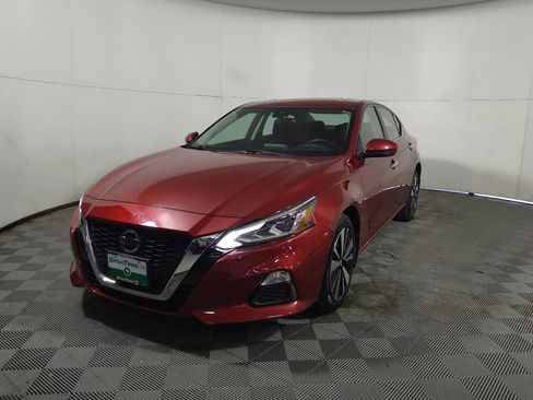 Used 2022 Nissan Altima 2.5 SV w/ SV Premium Package AWD/4WD image 15