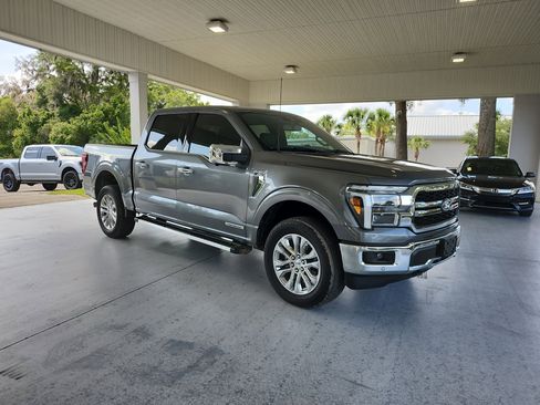 Used 2025 Ford F150 Lariat w/ Equipment Group 501A Mid AWD/4WD image 7