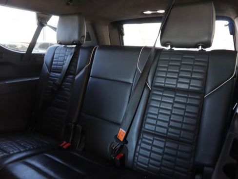 Used 2022 Cadillac Escalade ESV Sport Platinum w/ LPO, ONYX Package image 33