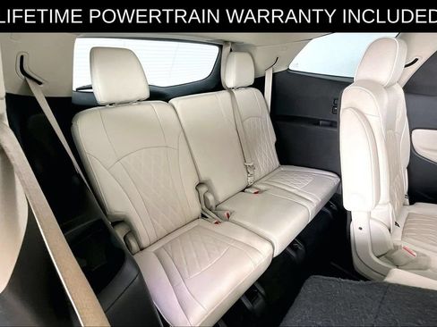 Used 2023 Buick Enclave Avenir w/ Avenir Technology Package AWD/4WD image 38