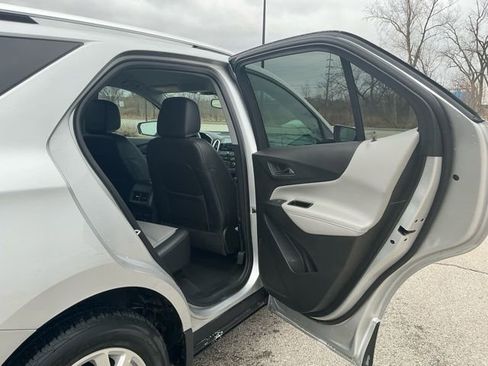 Used 2019 Chevrolet Equinox Premier image 18