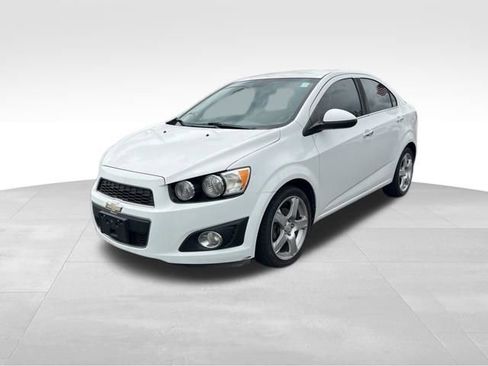Used 2013 Chevrolet Sonic LTZ image 3