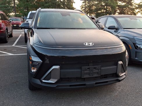 Used 2024 Hyundai Kona SEL AWD/4WD image 4