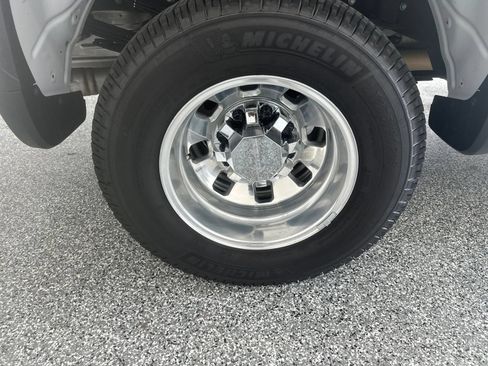 Used 2024 GMC Sierra 3500 Denali AWD/4WD image 21
