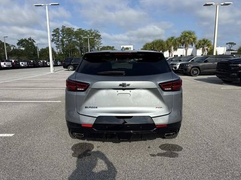 Used 2024 Chevrolet Blazer RS w/ Enhanced Convenience Package FWD image 4