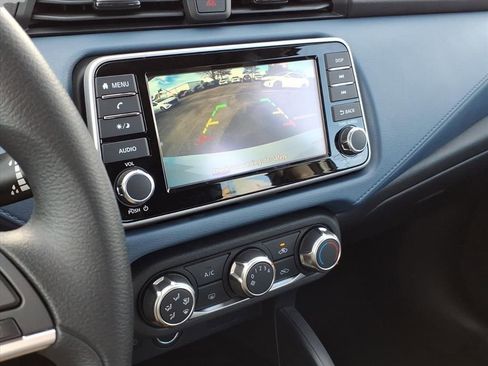 New 2025 Nissan Versa SV w/ Trunk Package FWD image 21