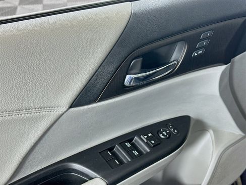 Used 2015 Honda Accord EX-L image 14