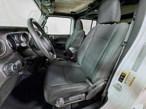 Used 2020 Jeep Wrangler Unlimited Sport AWD/4WD image 25