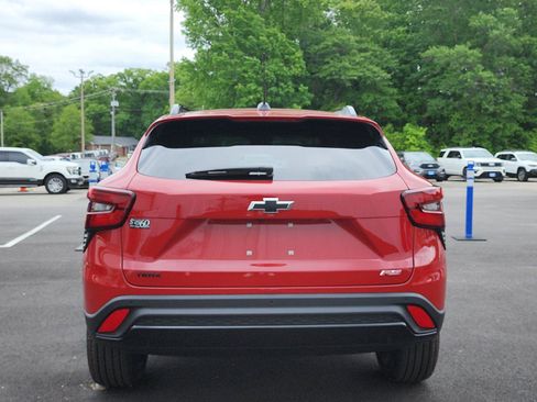 New 2026 Chevrolet Trax RS FWD image 4
