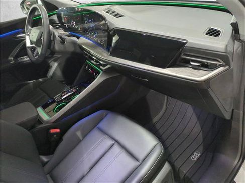 Certified 2025 Audi Q5 Premium w/ Convenience Package AWD/4WD image 25